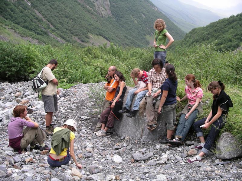 Северная Осетия, с. Даргавс, 2007 г. Прогулка